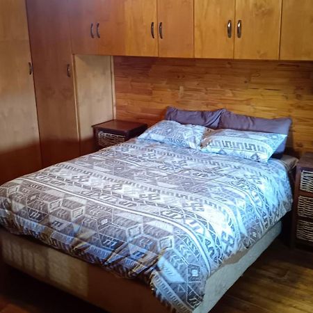 Koinonia Bush Lodge ฮาร์ทบีสบูร์ท ภายนอก รูปภาพ